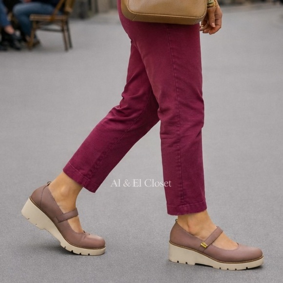 Vionic Shoes - Vionic Alma Leather Mary Jane Wedge Shoes Taupe Wide W12 EU43 New With Box